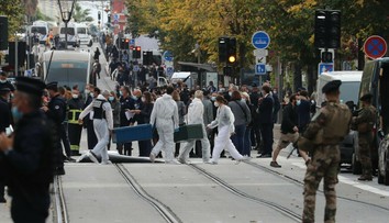 Polícia v spojitosti s útokom v Nice zadržala 47-ročného muža