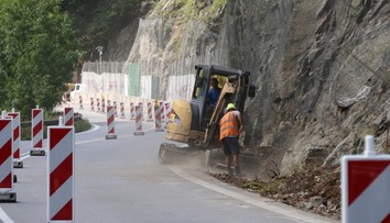 Motoristi pod Strečnom sa musia obaliť väčšou trpezlivosťou. Obmedzenia tam predĺžia