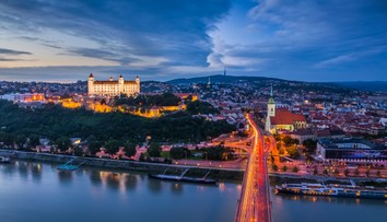 Takmer tretina Slovákov považuje rok 2023 za horší, ako očakávali, ukázal prieskum