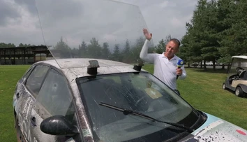Neraz ich ostreľujú ako na bojisku a ide im aj o život. Zberači golfových loptičiek majú riskantné povolanie