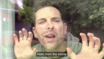 Nič vtipnejšie dnes neuvidíte. Spevák sparodoval známy hit od Adele s textom o pandémii