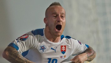 Chelsea dala zaňho Nitre milióny, schoval Neymara a tlieskal mu Messi. Ako sa malý „Miňo“ stal veľkým