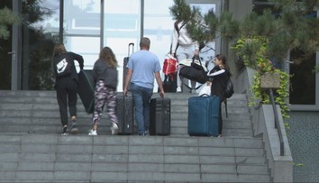 Tisíce študentov v Bratislave zostali bez ubytovania. Pre rekonštrukciu internátov sú odkázaní na drahé nájmy