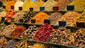 Katastrofálne výsledky kontroly kávy a čaju u našich susedov. Niektoré produkty obsahovali cement a perie