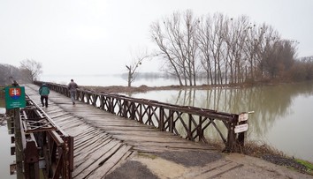 Na východe Slovenska výrazne stúpli hladiny riek. Platia viaceré výstrahy