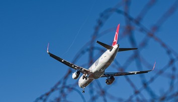 Pilot známej aerolinky zomrel počas letu z USA do Turecka. Posádka musela núdzovo pristáť