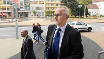 Bývalí politici SDKÚ-DS zakladajú novú stranu Doprava