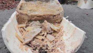 Vylievate použitý olej do kuchynského drezu? Pozrite sa, čo sa stane, keď to robíte pravidelne