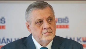 Neúspešný kandidát Ján Kubiš vyjadril v druhom kole podporu Petrovi Pellegrinimu