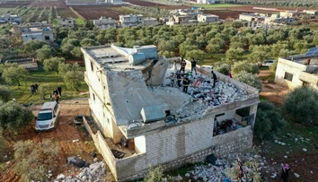 Americkí vojaci zabili vodcu Islamského štátu. Ten odpálil bombu a zomrela i jeho rodina