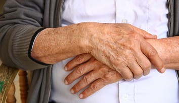 Začala sa schôdza parlamentu, prví sú na rade starodôchodcovia