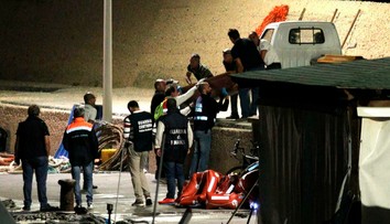 V Taliansku sa prevrátil čln s migrantmi. Medzi obeťami sú aj tehotné ženy a deti