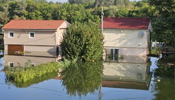 V Štúrove vyhlásili tretí stupeň povodňovej aktivity. Jedna z obcí zostane odrezaná od sveta niekoľko dní