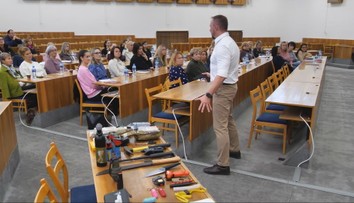 Pedagógovia absolvovali špeciálne školenie. Má ich pripraviť na ďalšie bombové hrozby