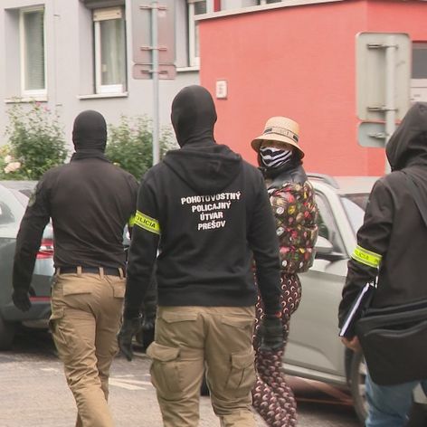 Zuzana S. Plačková v putách 