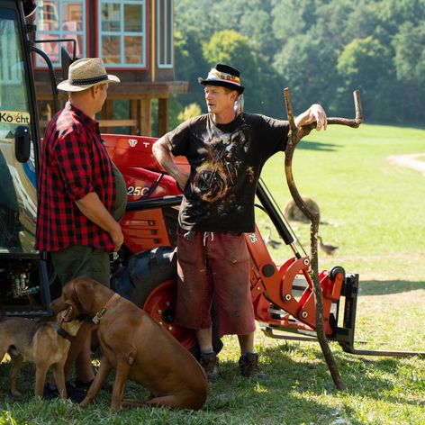 Totálne sklamaný hospodár, Roman ide domov už po druhýkrát