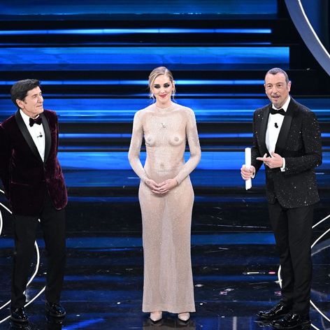 Chiara Ferragni, Amadeus a Gianni Morandi počas 73. ročníka hudobného festivalu Sanremo