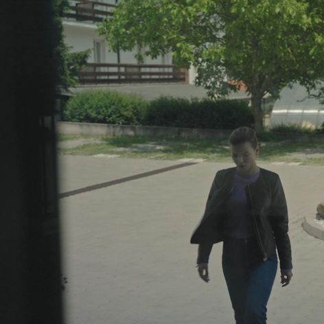 Katka vyhľadá Evu v hoteli.