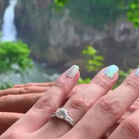 b938e2f003c4448b93324de4247b8fdb.mp4