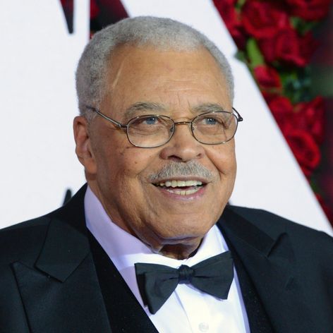Vo veku 93 rokov zomrel legendárny americký herec James Earl Jones