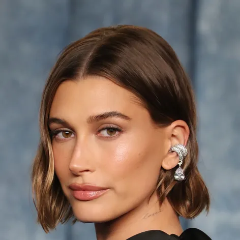 Hailey Bieber
