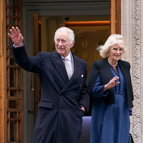 Kráľa Karola III. prepustili z nemocnice