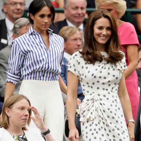 Kate Middleton (36) a Meghan Markle (36) na ženskom finále Wimbledonu.