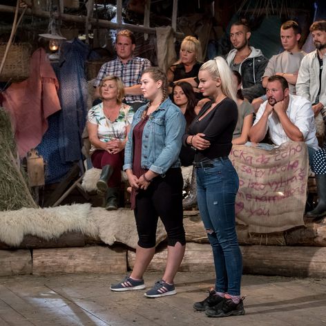 Netradičná svadobná fotka. 