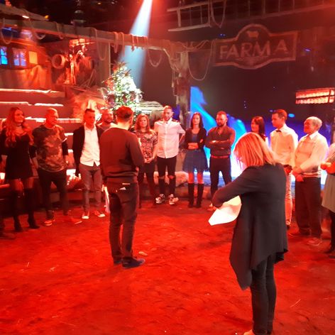 Šimon nabehol do arény v šľapkách