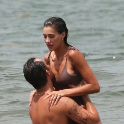 Ed Westwick si užíval s krásnou priateľkou Jessicou Serfaty. 