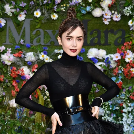 Lily Collins