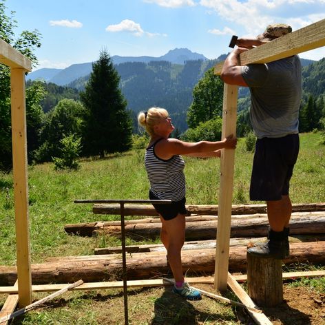 Študent sa kochá pohľadom na Barcelonu.