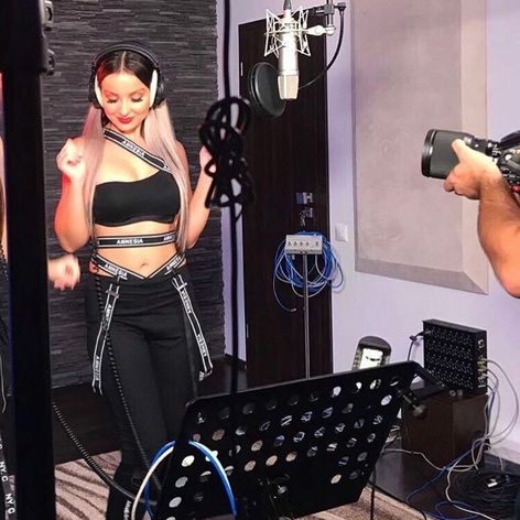 TWiiNSky nakrútili skvelý cover.