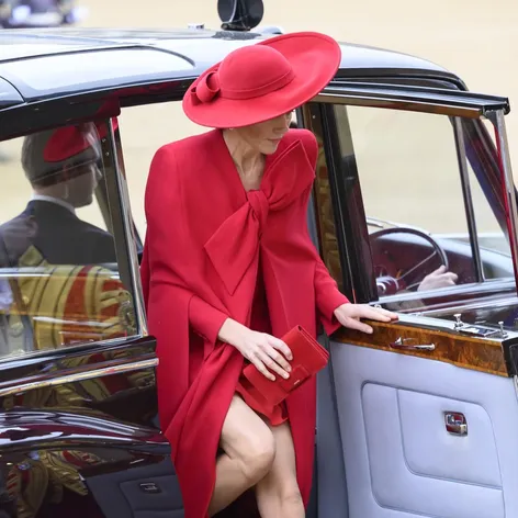 Princezná z Walesu odhalila svoje krásne nohy