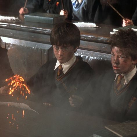 Brian Pinker dostáva prvú dávku vakcíny..jpg