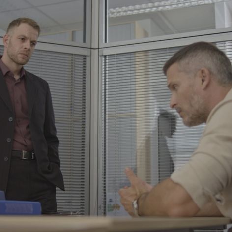 Andrej zistí, že ho Adela oklamala.