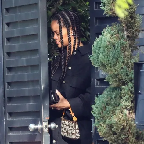 Rihanna naľahko