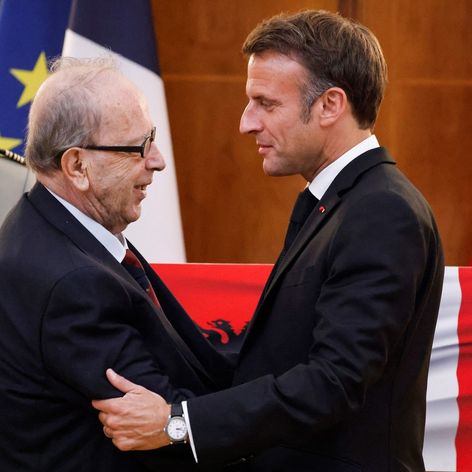 Zomrel Ismail Kadare