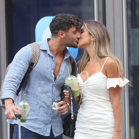 Ekin-Su a Davide vyhrali ôsmu sériu britského Love Islandu.
