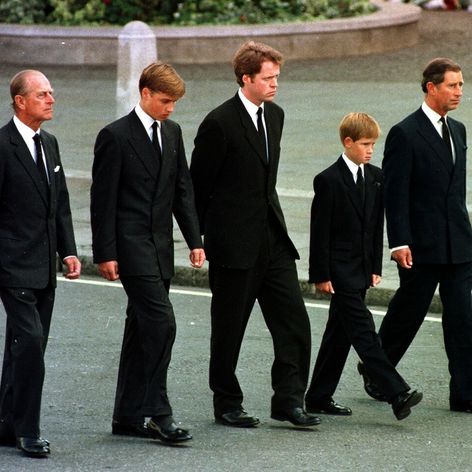 William a Harry na pohrebe princeznej Diany.