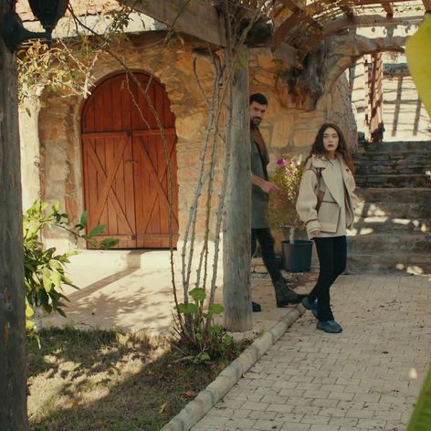 Veľvyslancova dcéra