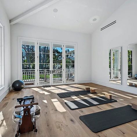 Nový dom Jennifer a Bena