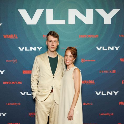 Slávnostná premiéra filmu Vlny