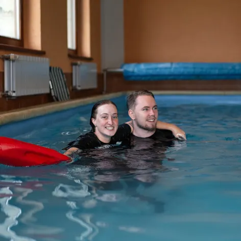 Z nakrúcania videoklipu Priateľ
