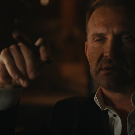 Tomáš Maštalír v klipe k piesni Jedno ráno