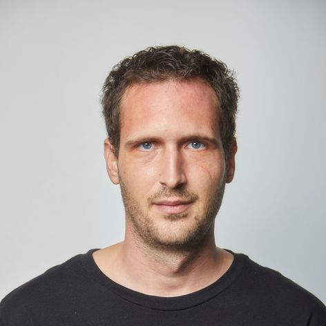 Jana bude na klavíri sprevádzať Marián Čekovský.