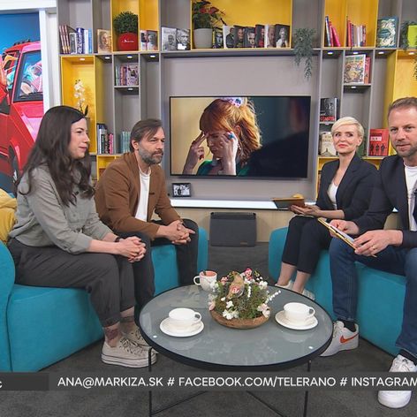 Michaela Majerníková a Kamil Mikulčík zo seriálu Výnimočná Nikol v Teleráne