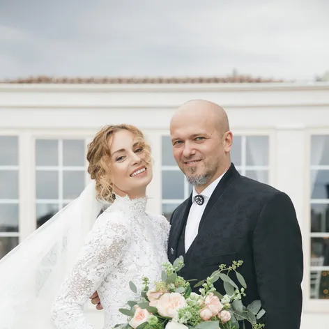 Mária Čírová si po deviatich rokoch zasnúbenia vzala Maroša Kachúta.