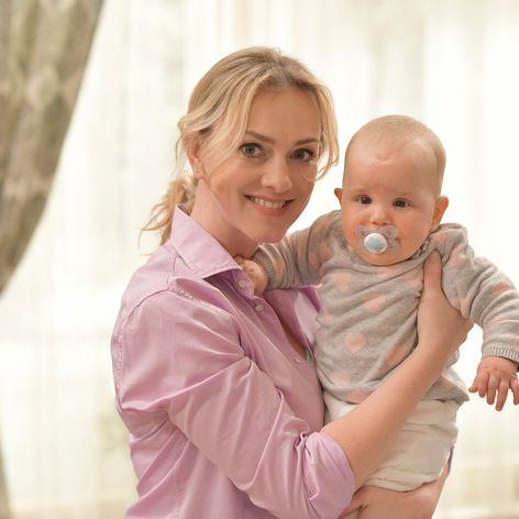 Najstarší účastník tváre prekvapuje. Kolegyňa mu musela prehovoriť do duše.mp4