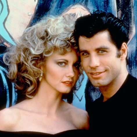Olivia Newton-John a John Travolta v Pomáde